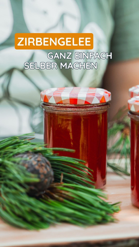 Zirbengelee ist unser Geheimtipp für alle, die den Duft der Alpen auch am Frühstückstisch wollen. ????????

Feinherb, intensiv & sowas von vielseitig:
???? zu Käse
???? aufs Brot
???? ins Dessert
???? zu Wildgerichten oder Schnitzel

Wie’s geht? Zeigen wir dir im Reel!
(Warnung: Kann süchtig machen ????)

#zirbengelee #zirbelino #zirbe #waldmomente #zirbenprodukte #rezeptidee #zirbenzapfen