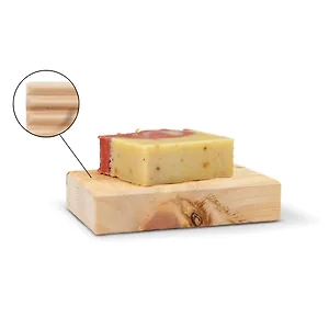 Seifenablage aus Zirbenholz liegend mit Seife