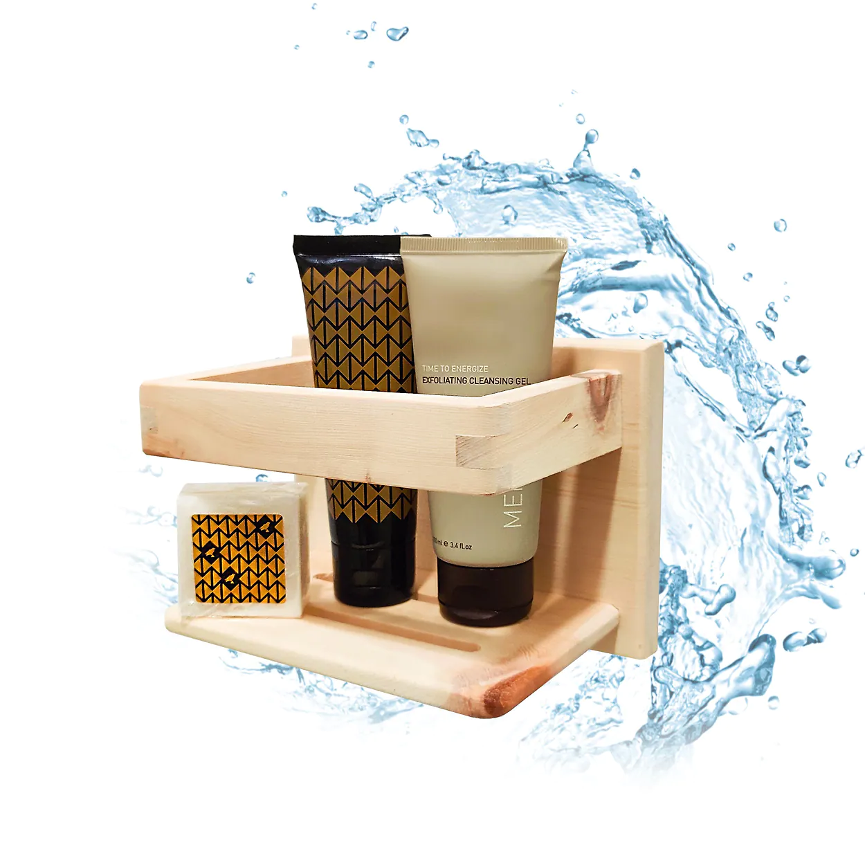 Duschablage aus Zirbenholz mit Duschgel bef&uuml;llt, mit Wasser im Hintergrund