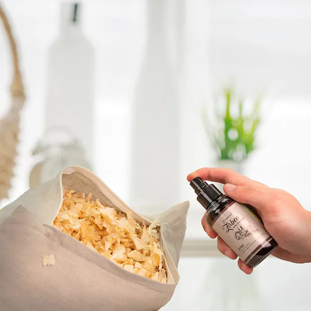 Bio Zirbenspray | 100ml - f&uuml;r Zirbenkissen, Zirbenw&uuml;rfel oder als Raumspray | Zirbenwaldspray