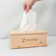 Kosmetiktuchbox mit Hand