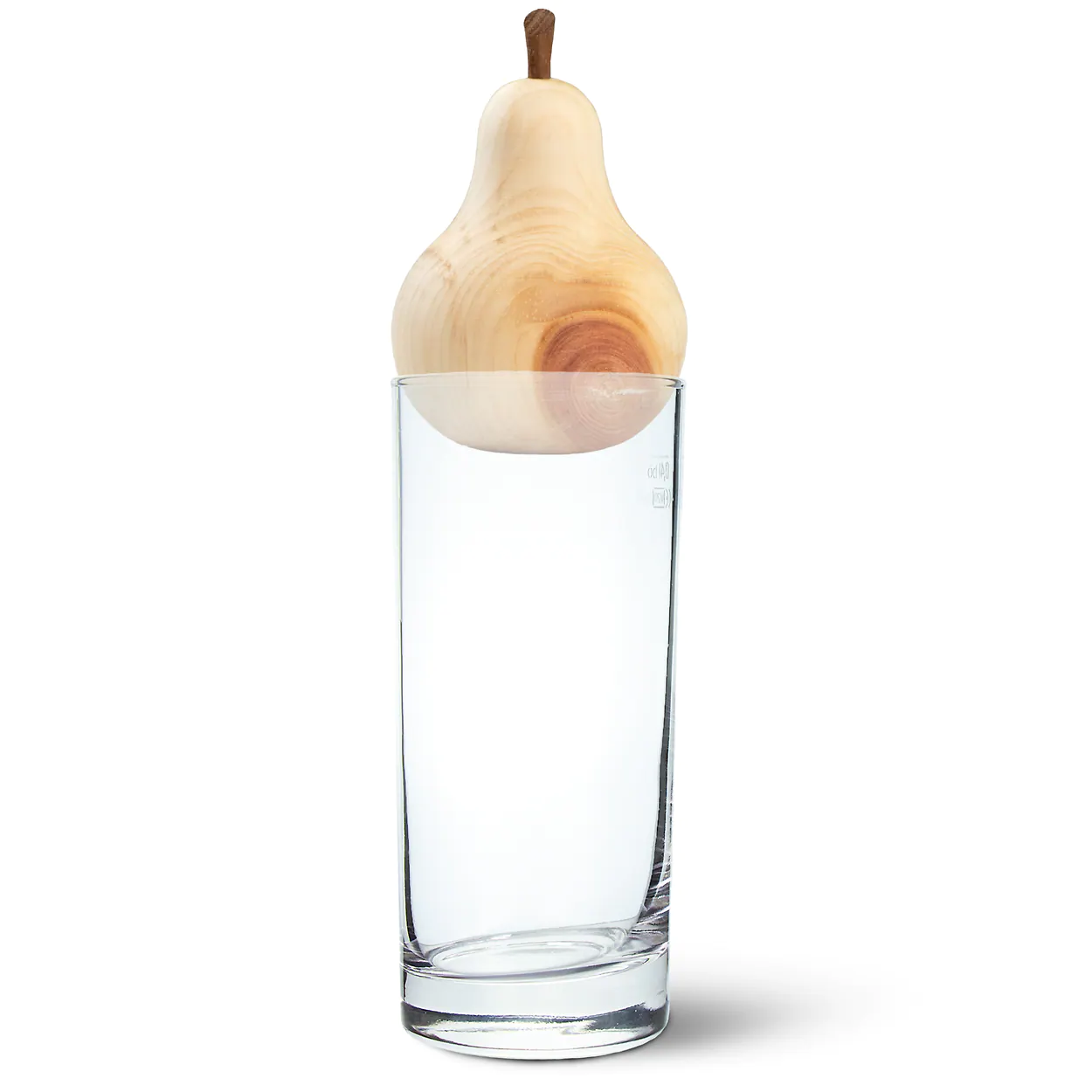 Longdrink Glas mit Birne aus Zirbenholz als Verschluss.