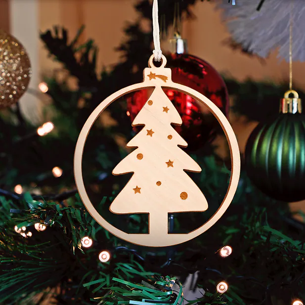 Weihnachtsschmuck 6er-Set | 1x Christbaum, 1x Engel, 1x Sternschnuppe, 1xRentier, 1x Schnefflocke, 1x Lebkuchenmann | Weihnachtsschmuck, Baumschmuck aus Zirbe für Weihnachten