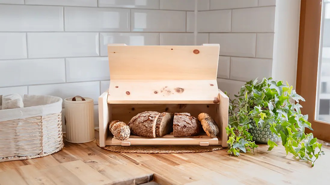 ZirbenBrotkasten | 2-teilig (Brotkasten + Ablagegitter) | Ma&szlig;e: 450x250x180mm