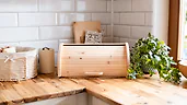 ZirbenBrotdose "elegant" mit Rollo | 2-teilig (Brotdose + Ablagegitter) | Ma&szlig;e: 450x280x200mm (LxBxH)