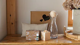 Zirben-Lieblingsbox #3: Zirbenkissen (17x29cm), Zirbenw&uuml;rfel-Set, Zirbenkugel...