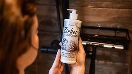 500ml ZirbenDuschgel 4in1 - ZIRBELINO&reg; | f&uuml;r K&ouml;rper, Haare, Gesicht und H&auml;nde...