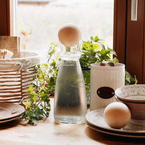 Zirbenkugel-Set &ndash; alles &uuml;ber Anwendung, Wasserkaraffe und den Duft der Zirbe